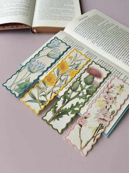 Scalloped Thistle Premium Bookmark (12976)